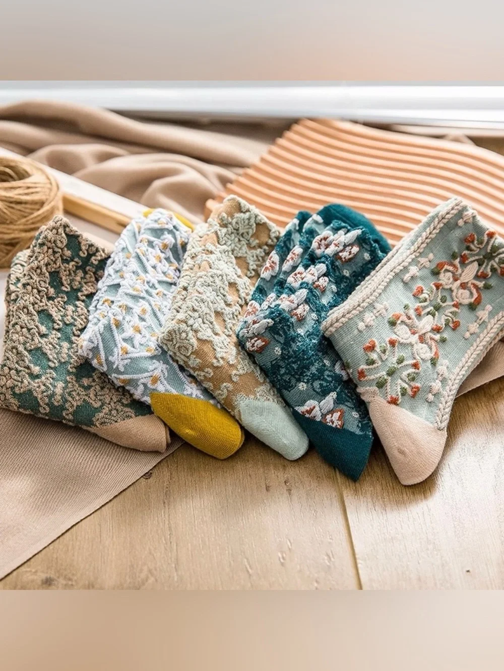 5 pairs Embroidered Floral Crew Socks - Light Blue & Beige - Unbranded